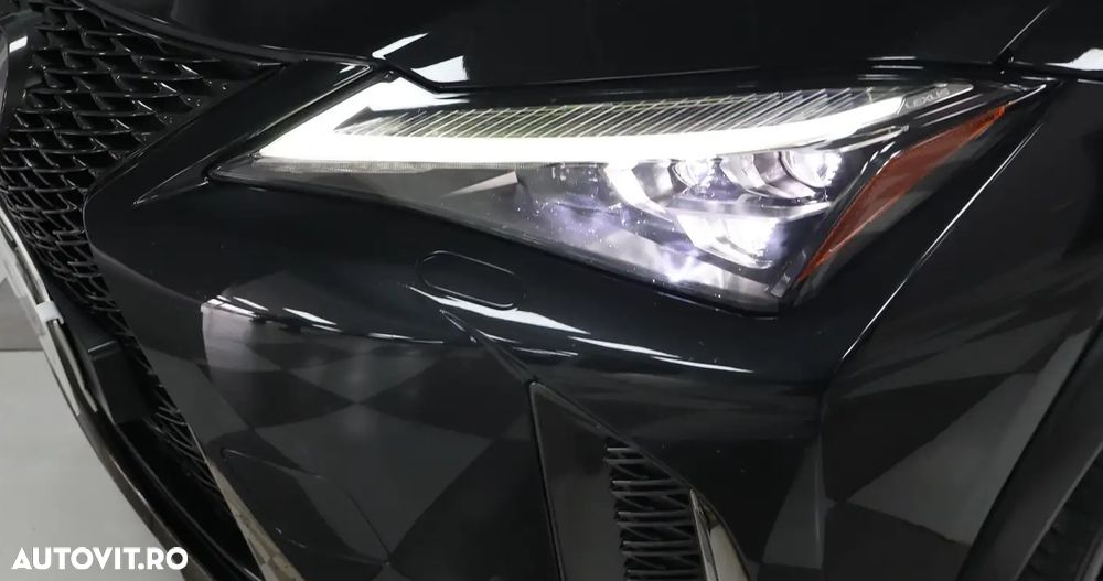 Lexus UX 250h F SPORT - 12