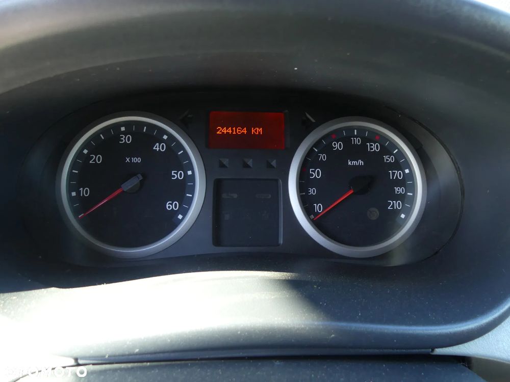 Renault Trafic - 12