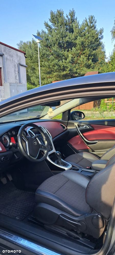 Opel Astra IV GTC 2.0 CDTI Sport S&S - 10