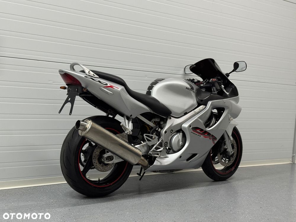 Honda CBR - 4