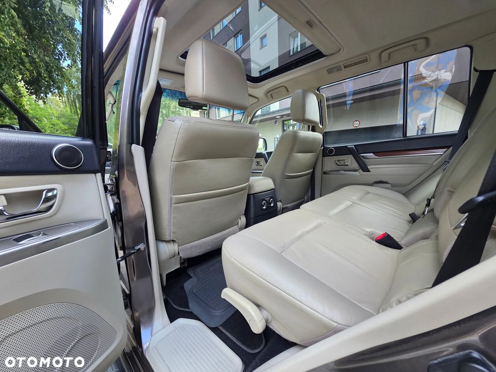 Mitsubishi Pajero 3.2 DID Instyle - 10