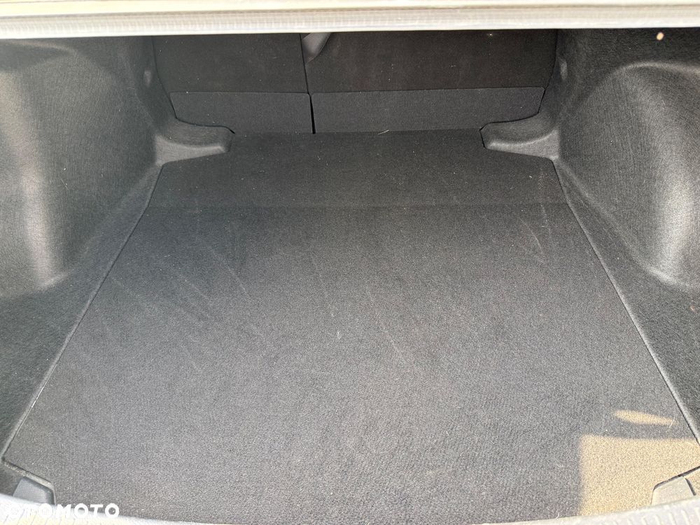 Toyota Corolla - 27
