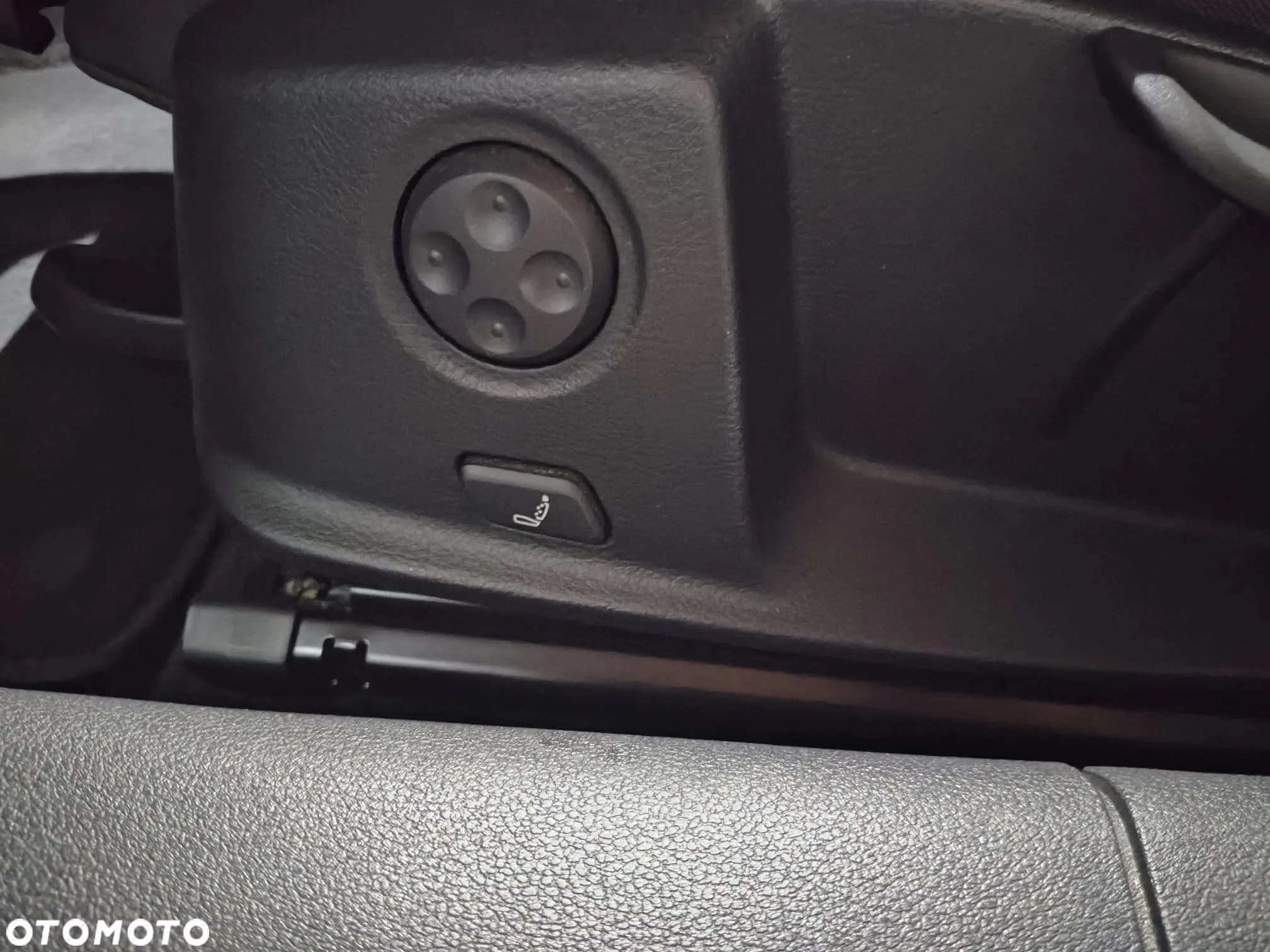 Audi A4 40 TFSI S tronic advanced - 8
