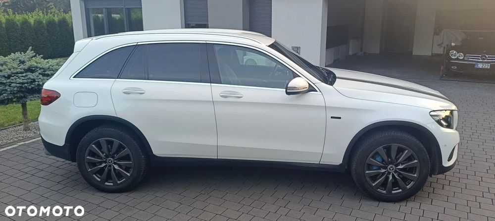 Mercedes-Benz GLC 350 e 4Matic 7G-TRONIC Exclusive - 5
