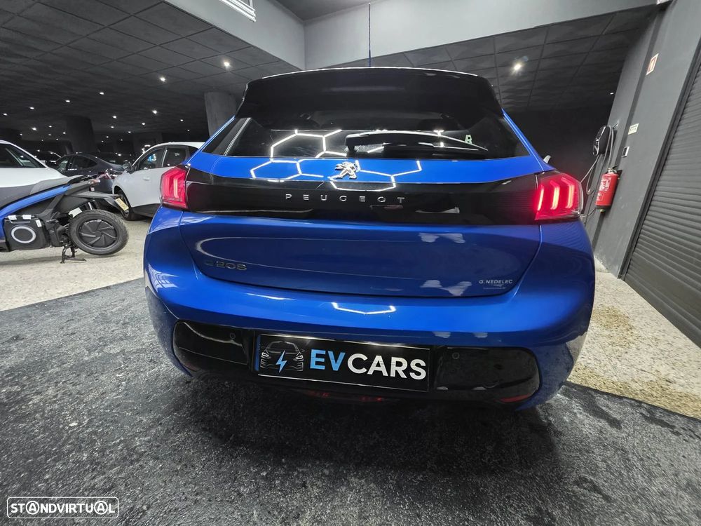 Peugeot e-208 Allure Pack - 14