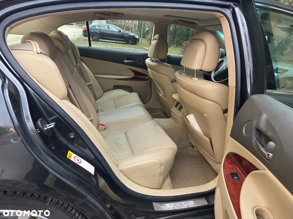 Lexus GS 450h - 13