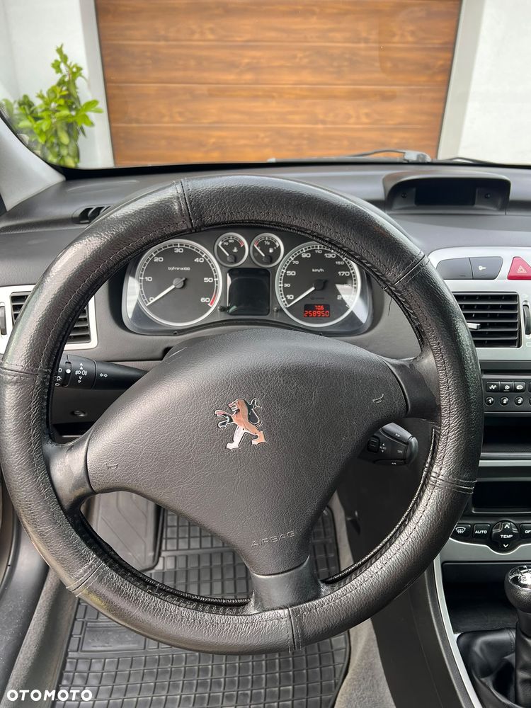Peugeot 307 HDi SW 110 - 10