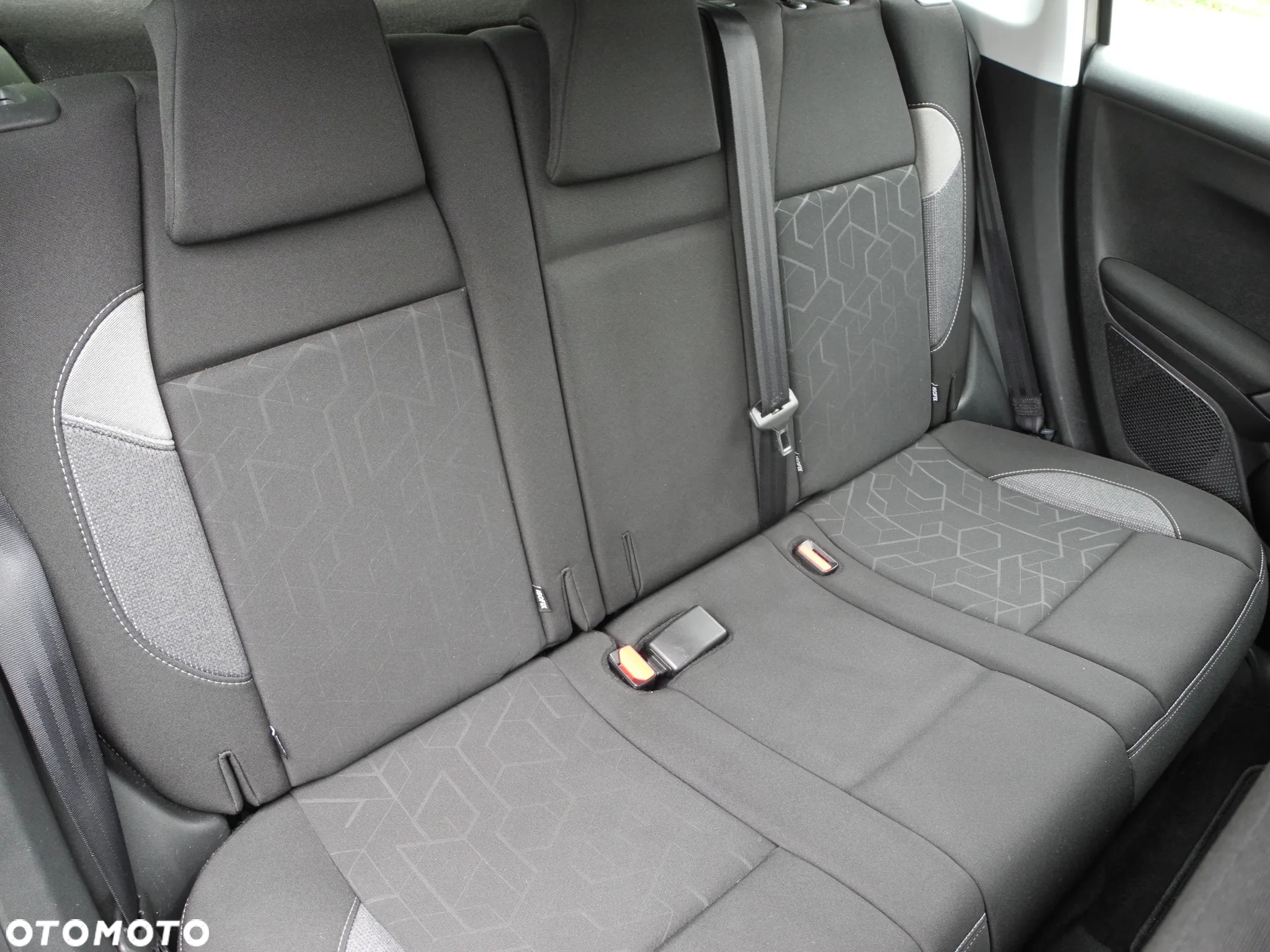 Peugeot 2008 - 17