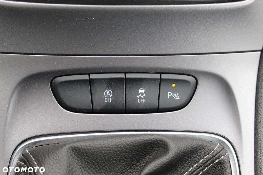 Opel Astra V 1.2 T Edition S&S - 15