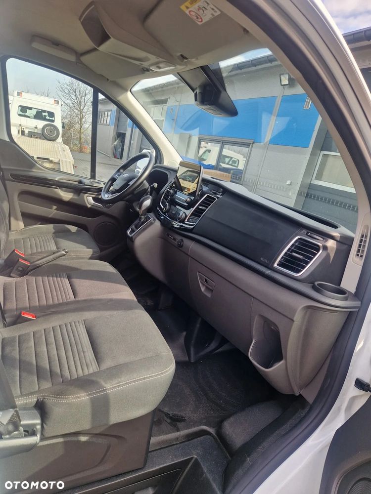 Ford Transit Custom L1H1 AUTOMAT TITANIUM PHEV FV23% - 18
