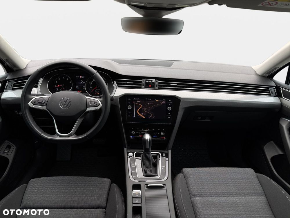 Volkswagen Passat Variant 2.0 TSI Business DSG - 13