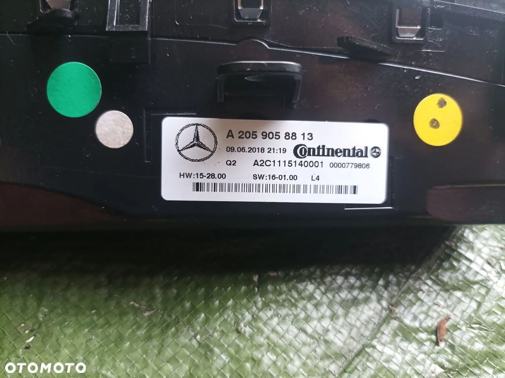 Mercedes C Klasa W205 panel sterowania klimatyzacji A2059058813 - 4