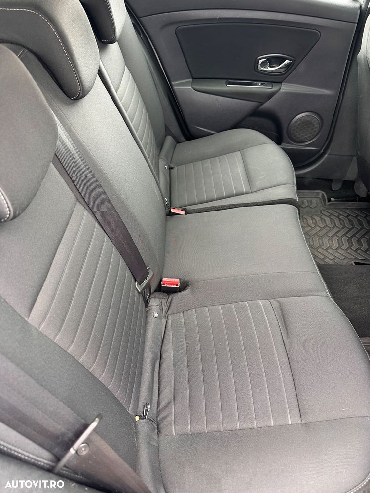 Renault Megane ENERGY dCi EDC Intens - 4