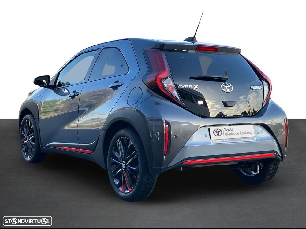 Toyota Aygo X 1.0 Undercover - 2