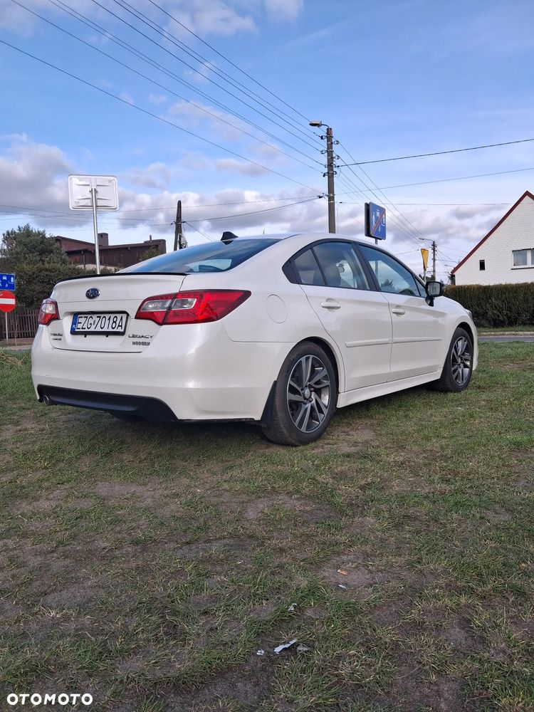 Subaru Legacy 2.5i Sport - 3