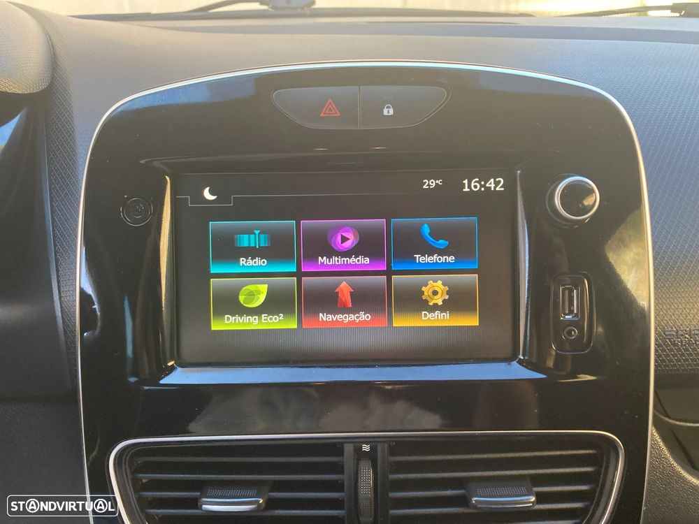 Renault Clio Sport Tourer 1.5 dCi Limited - 17