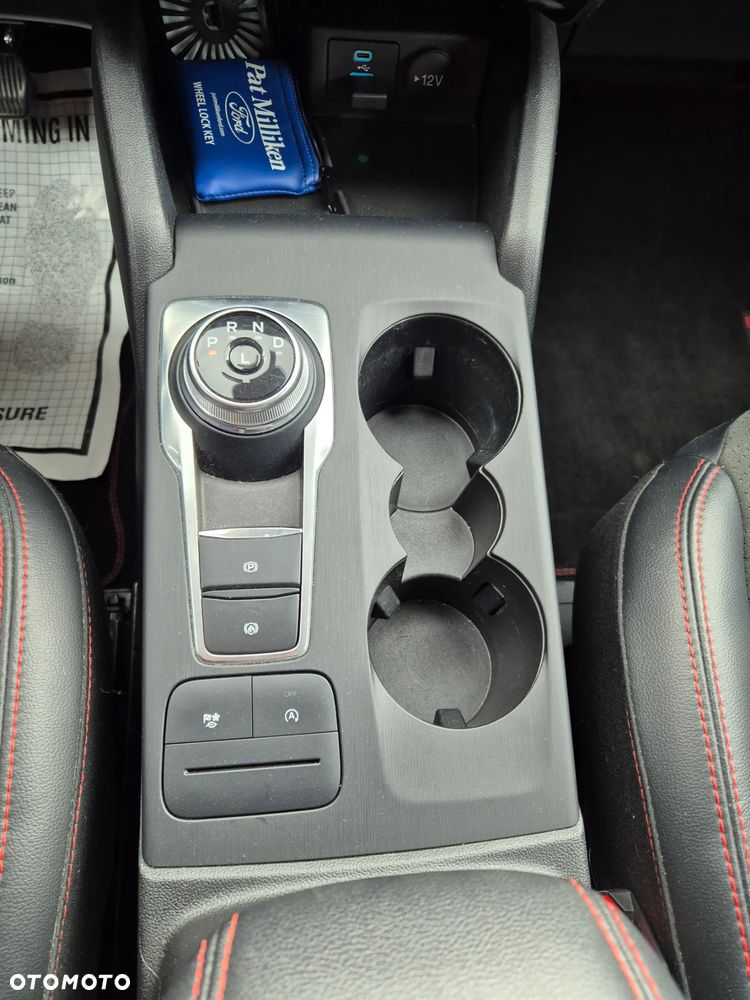 Ford Escape 2.0 EcoBoost AWD Titanium - 17