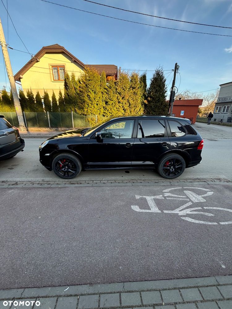 Porsche Cayenne - 18