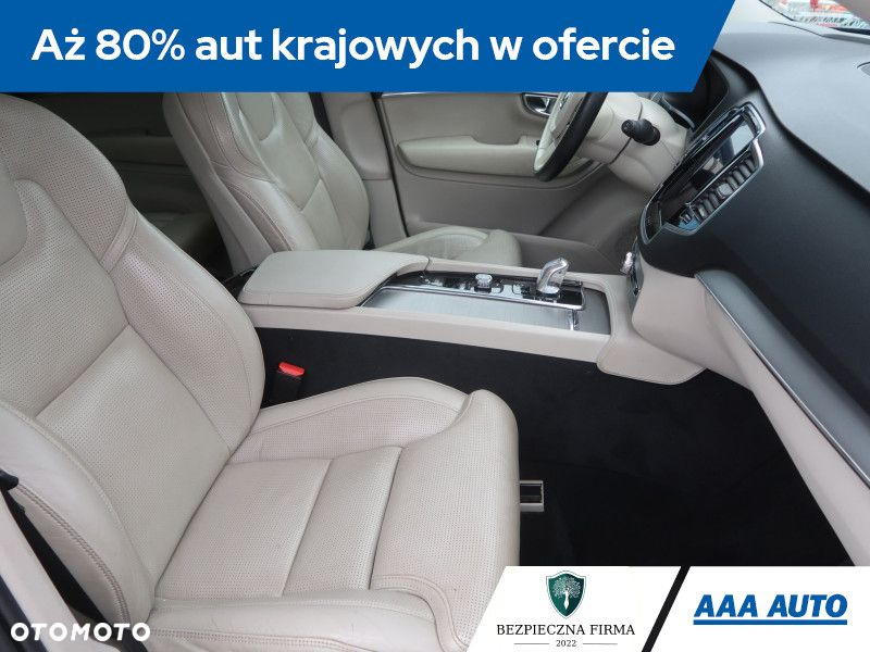 Volvo XC 90 - 10