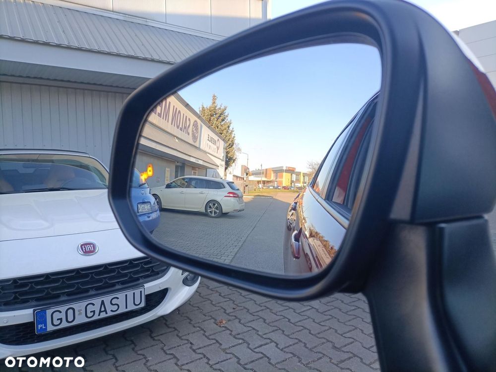 Toyota Corolla Cross - 16