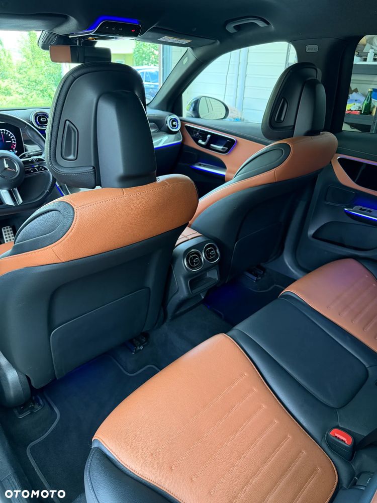 Mercedes-Benz GLC 400 e PHEV 4-Matic AMG Line - 27