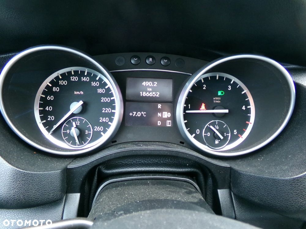 Mercedes-Benz Klasa R 350 BlueTEC L 4Matic 7G-TRONIC DPF - 16