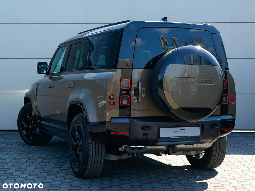 Land Rover Defender 110 D350 X-Dynamic SE - 3