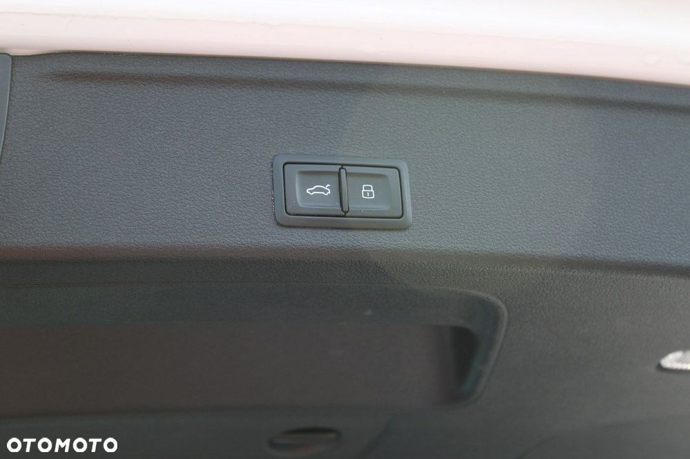 Audi A4 Allroad - 16