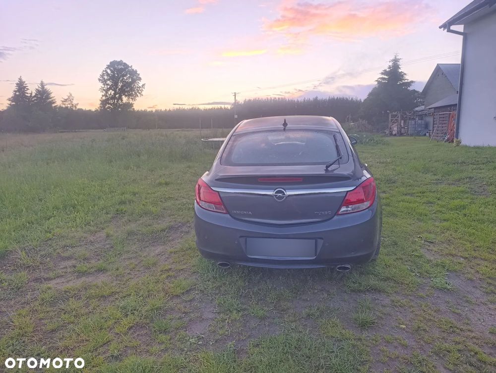 Opel Insignia 2.0 Turbo Cosmo - 3