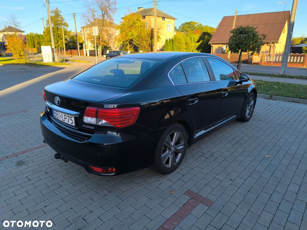 Toyota Avensis 1.8 Premium - 3