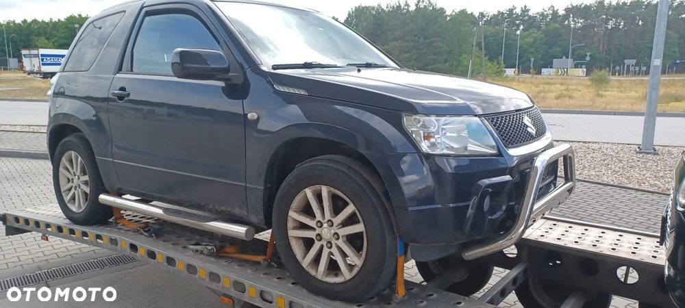 Suzuki Grand Vitara 1.6 De luxe - 22