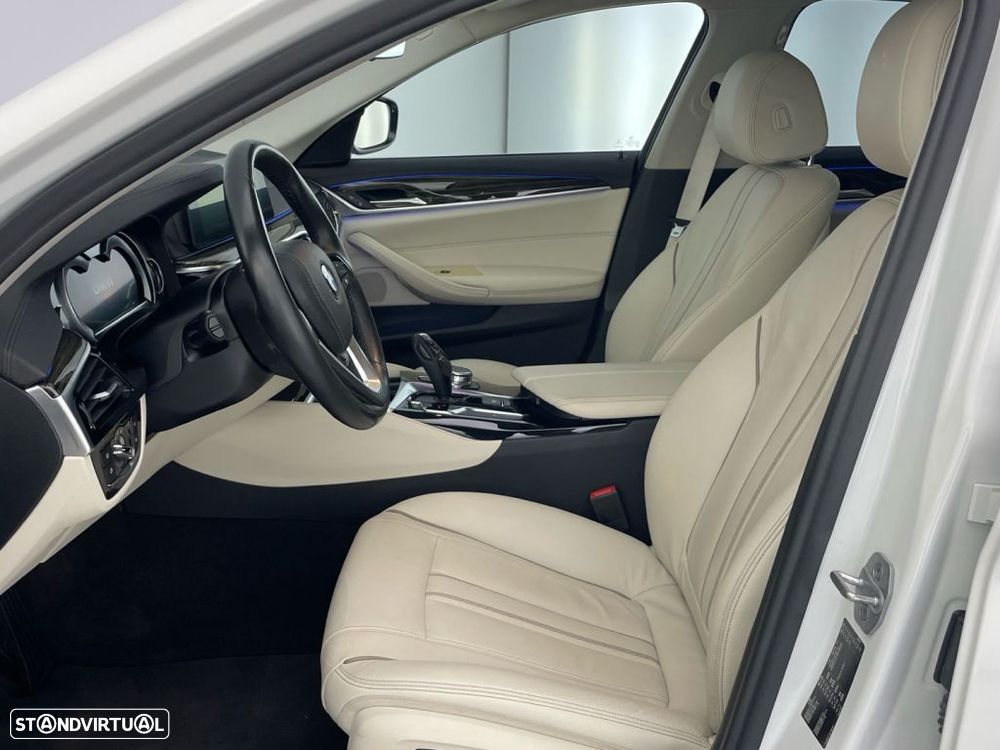 BMW 520 d Aut. Luxury Line - 11