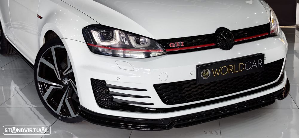 VW Golf - 32