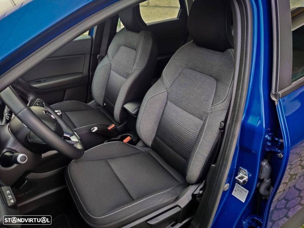 Renault Captur TCe 100 EXPERIENCE - 17