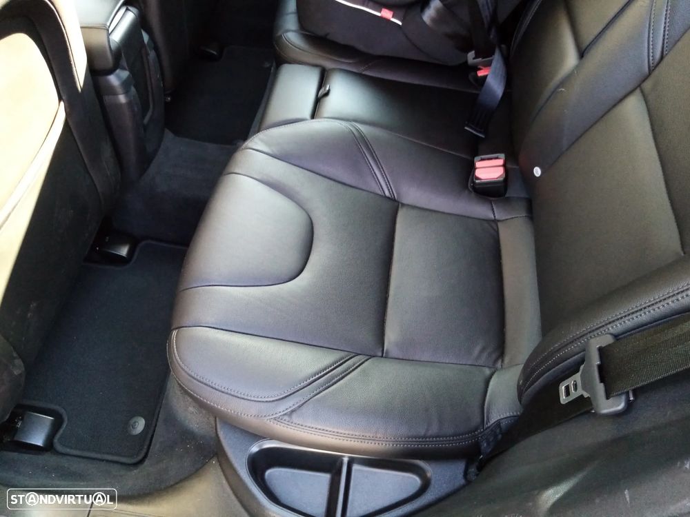 Volvo V40 D2 Inscription - 19