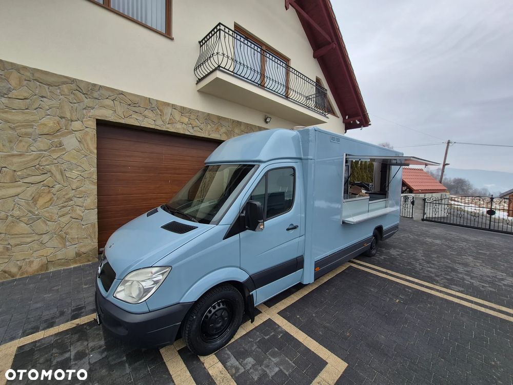Mercedes-Benz Food Truck Pizza Samochód gastronomiczny Sklep-Bar - 3