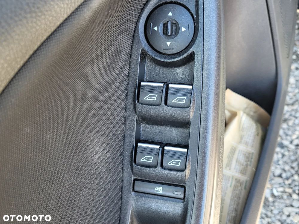 Ford Focus 1.6 Trend - 8