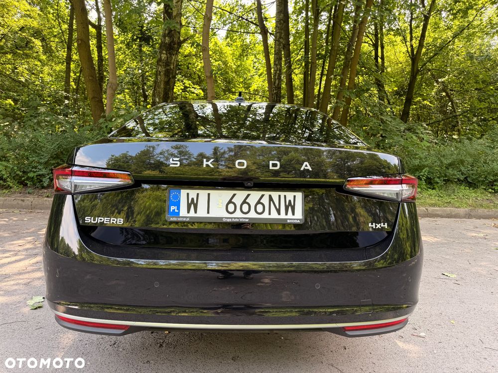 Skoda Superb 2.0 TDI SCR 4x4 L&K DSG - 8