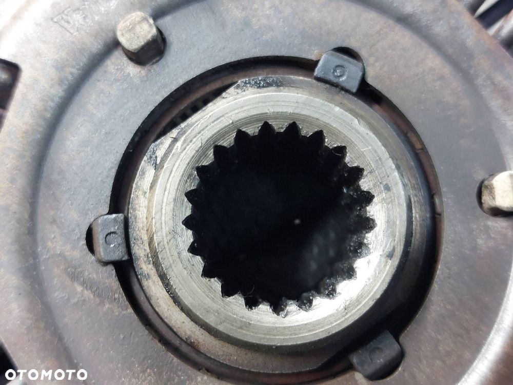 SPRZĘGŁO TARCZA + DOCISK RENAULT TRAFIC I 2.5 D - 4