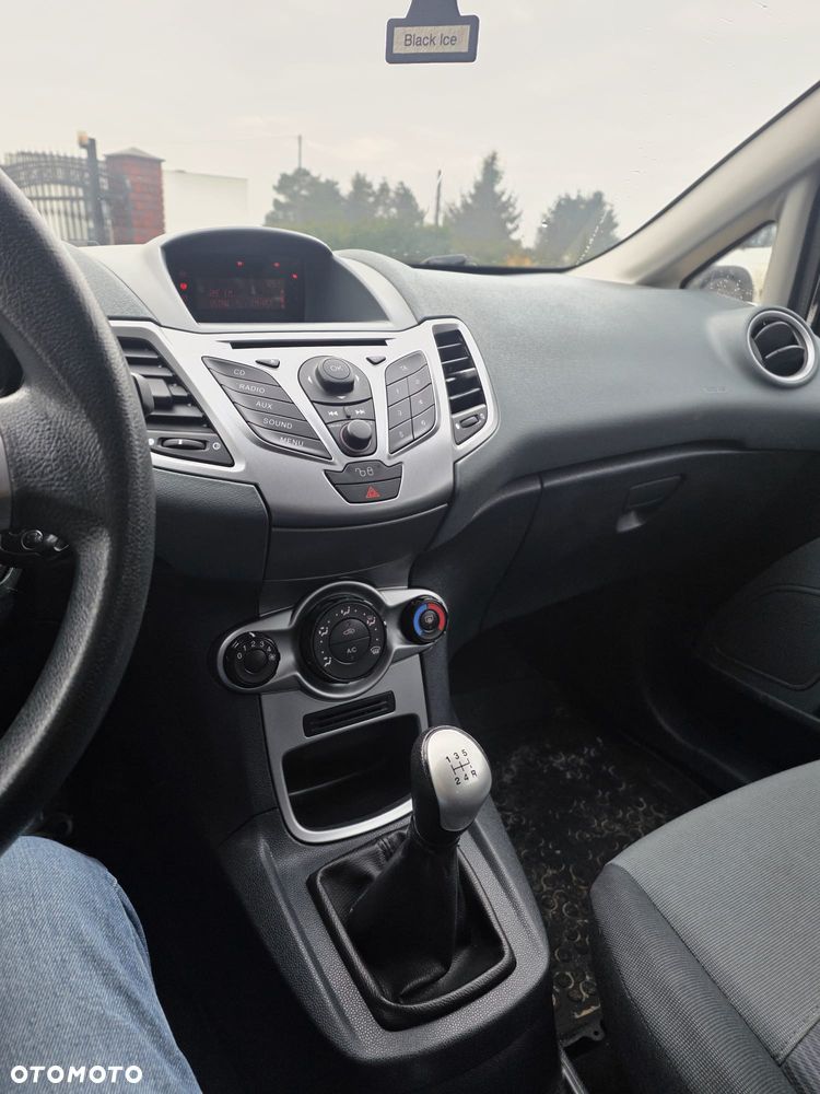 Ford Fiesta - 13