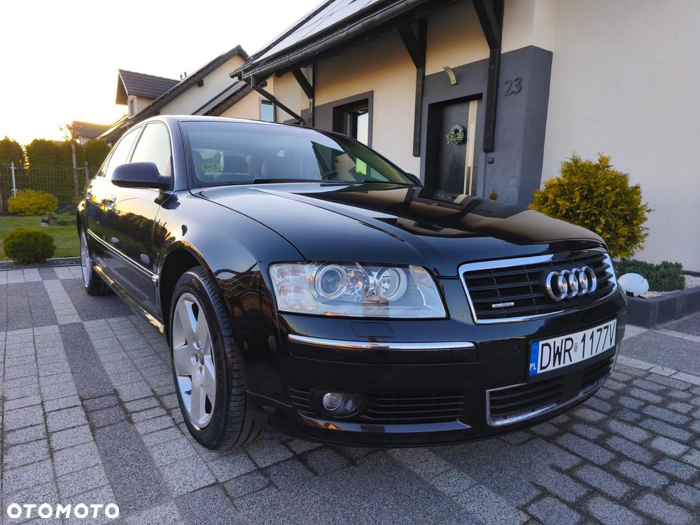 Audi A8 4.2 Quattro - 4
