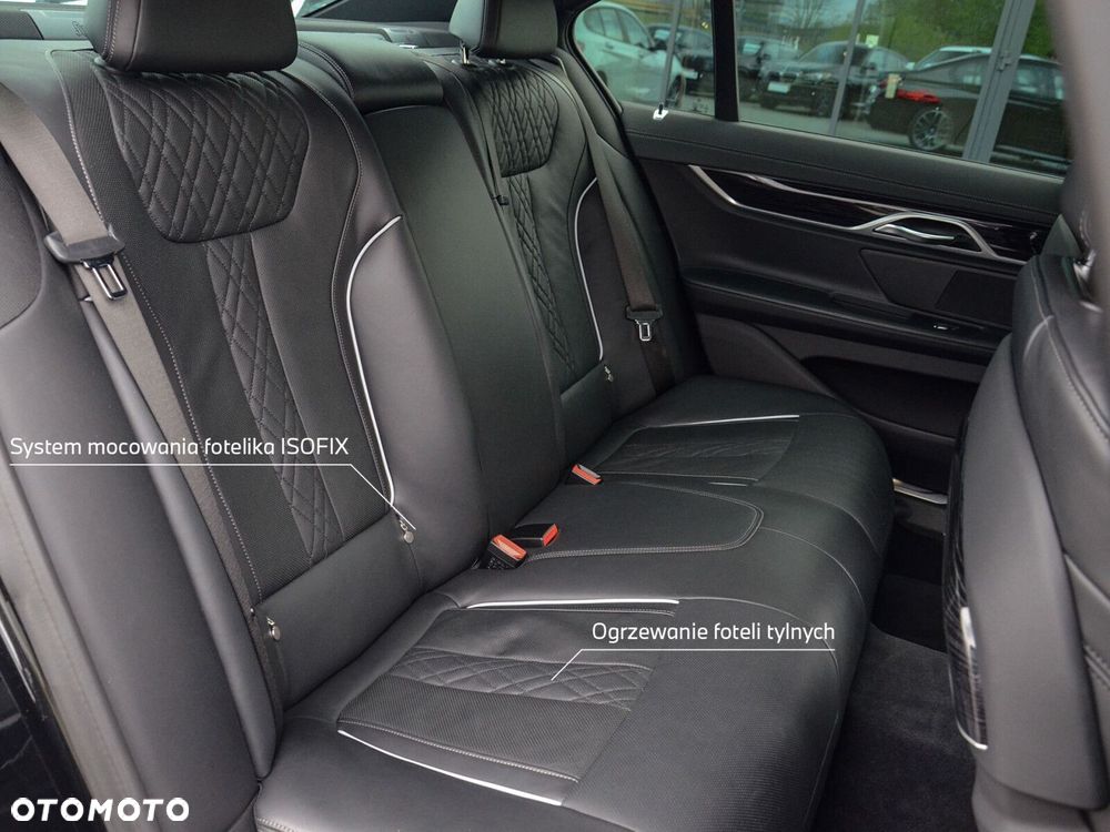 BMW Seria 7 730d xDrive mHEV sport - 35