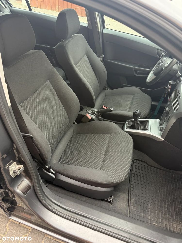 Opel Astra - 16