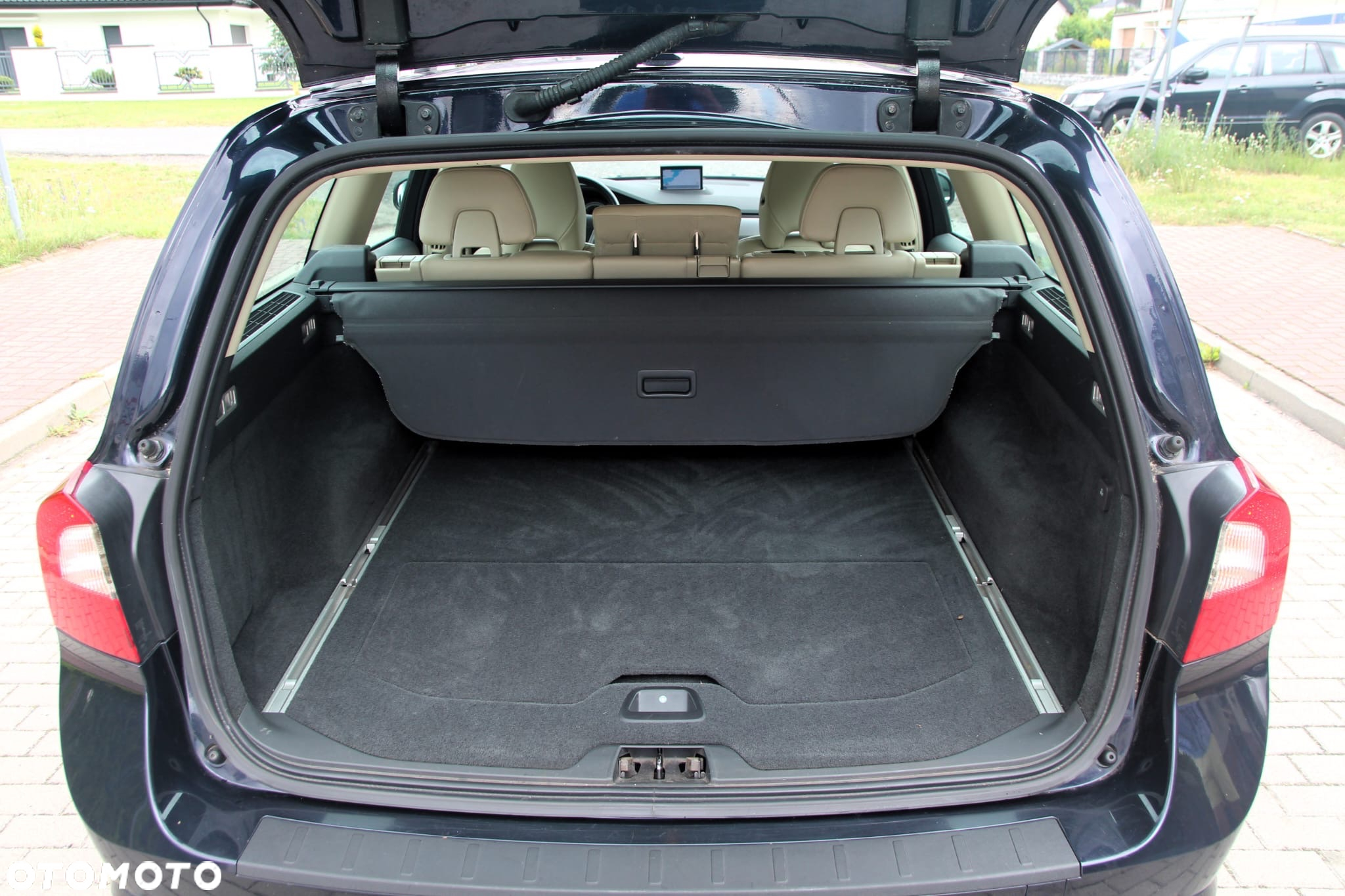 Volvo V70 1.6D DRIVe Momentum - 33