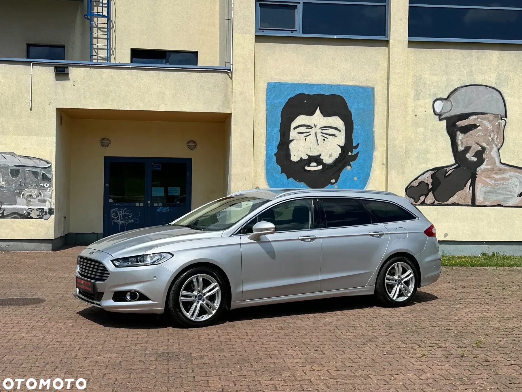 Ford Mondeo 2.0 EcoBoost Titanium - 4