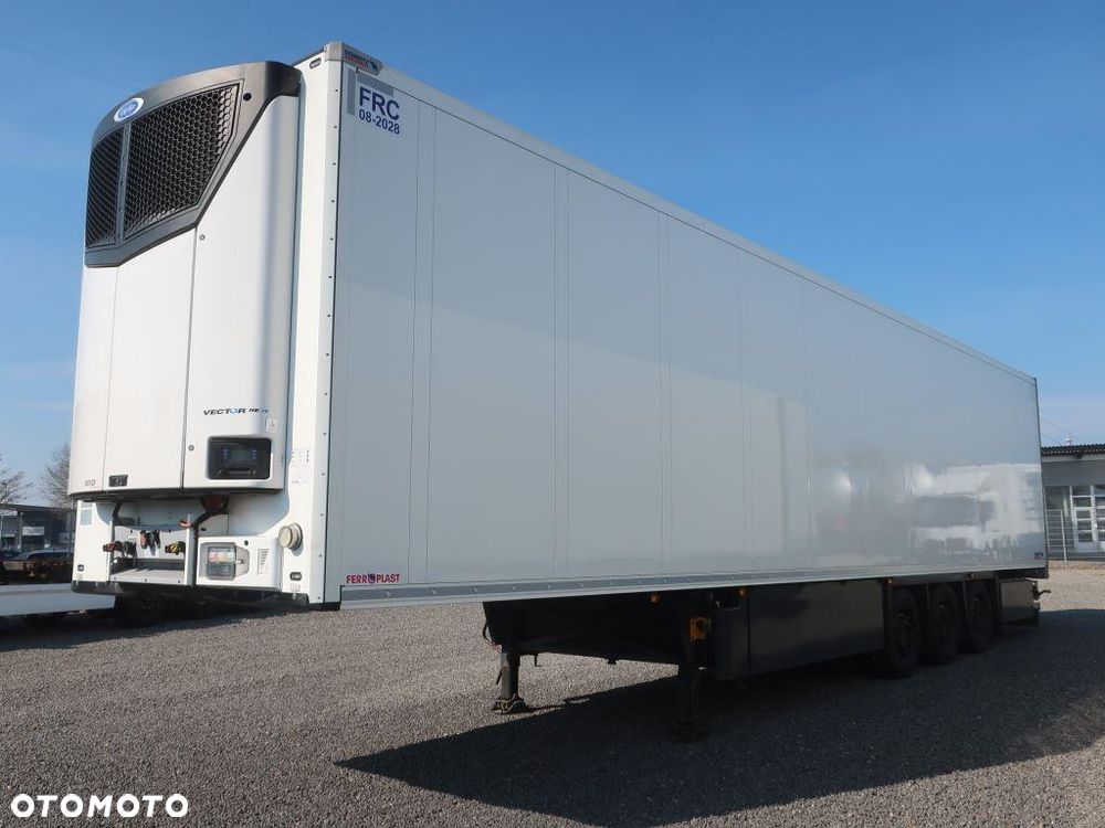 Schmitz Cargobull SKO 24 Doppelstock Vector