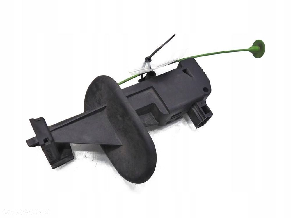 SIŁOWNIK KLAPKI WLEWU PALIWA VOLVO V70 III - 1