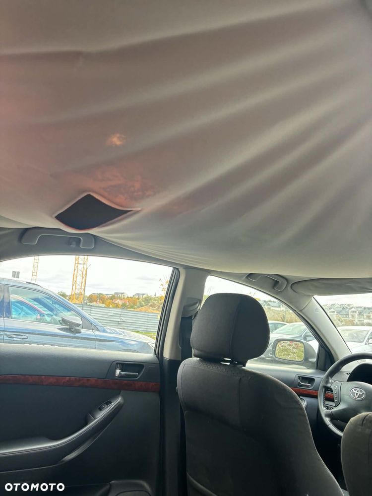 Toyota Avensis 2005 photo 3