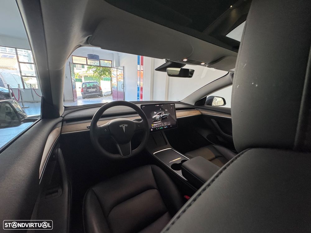 Tesla Model 3 Long Range Tração Traseira - 24