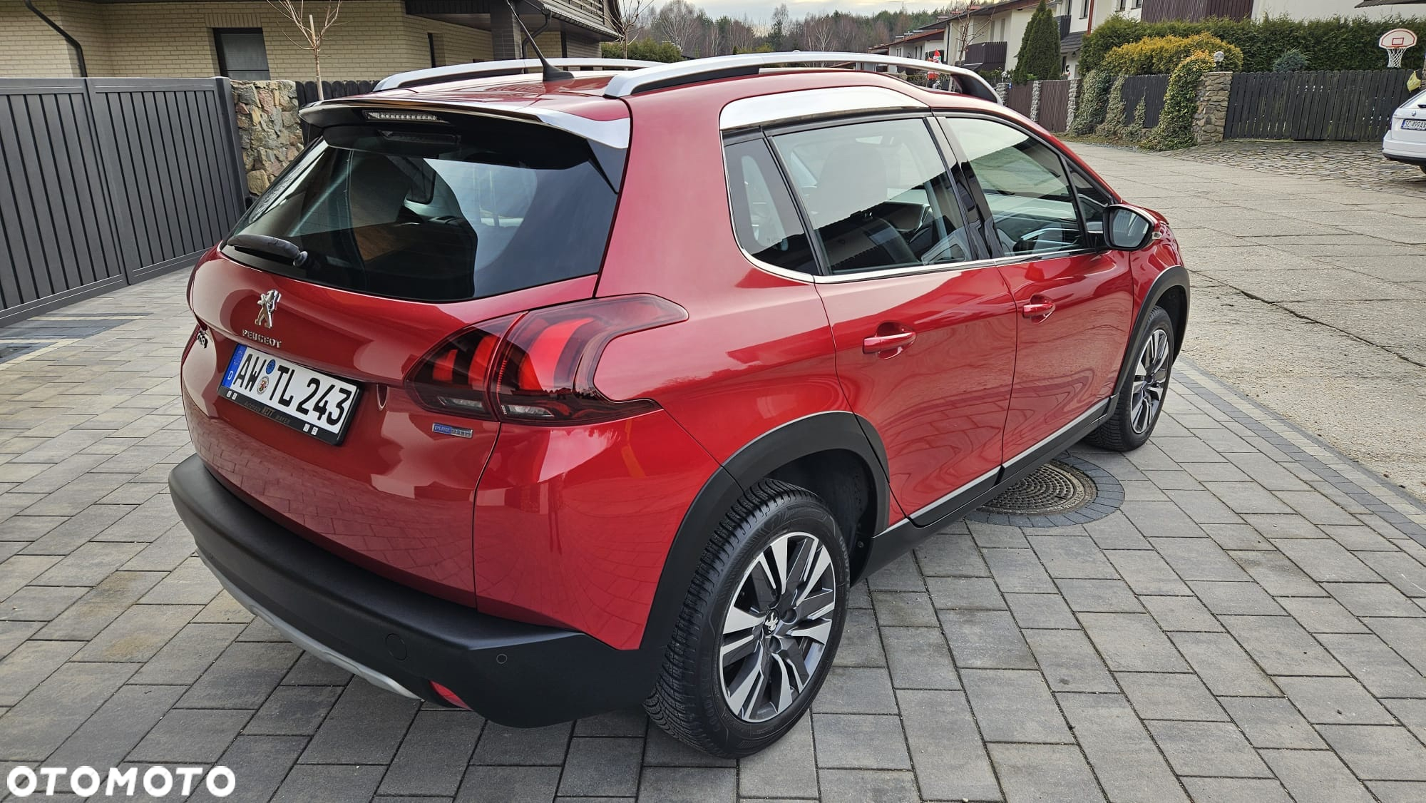 Peugeot 2008 PureTech 110 Stop&Start Allure - 3